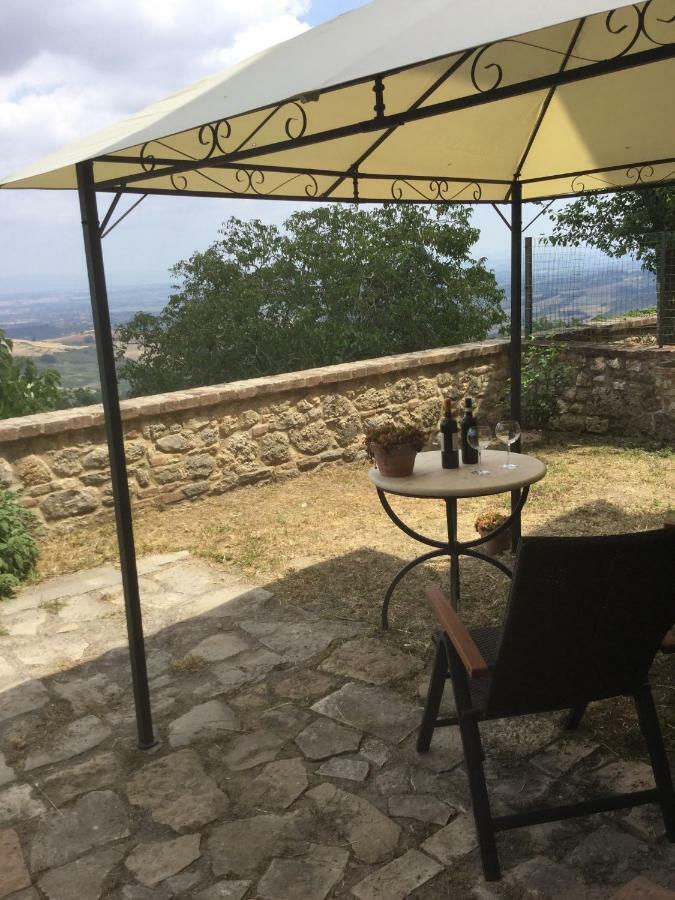 La Fraternita Villa Montefollonico Kültér fotó